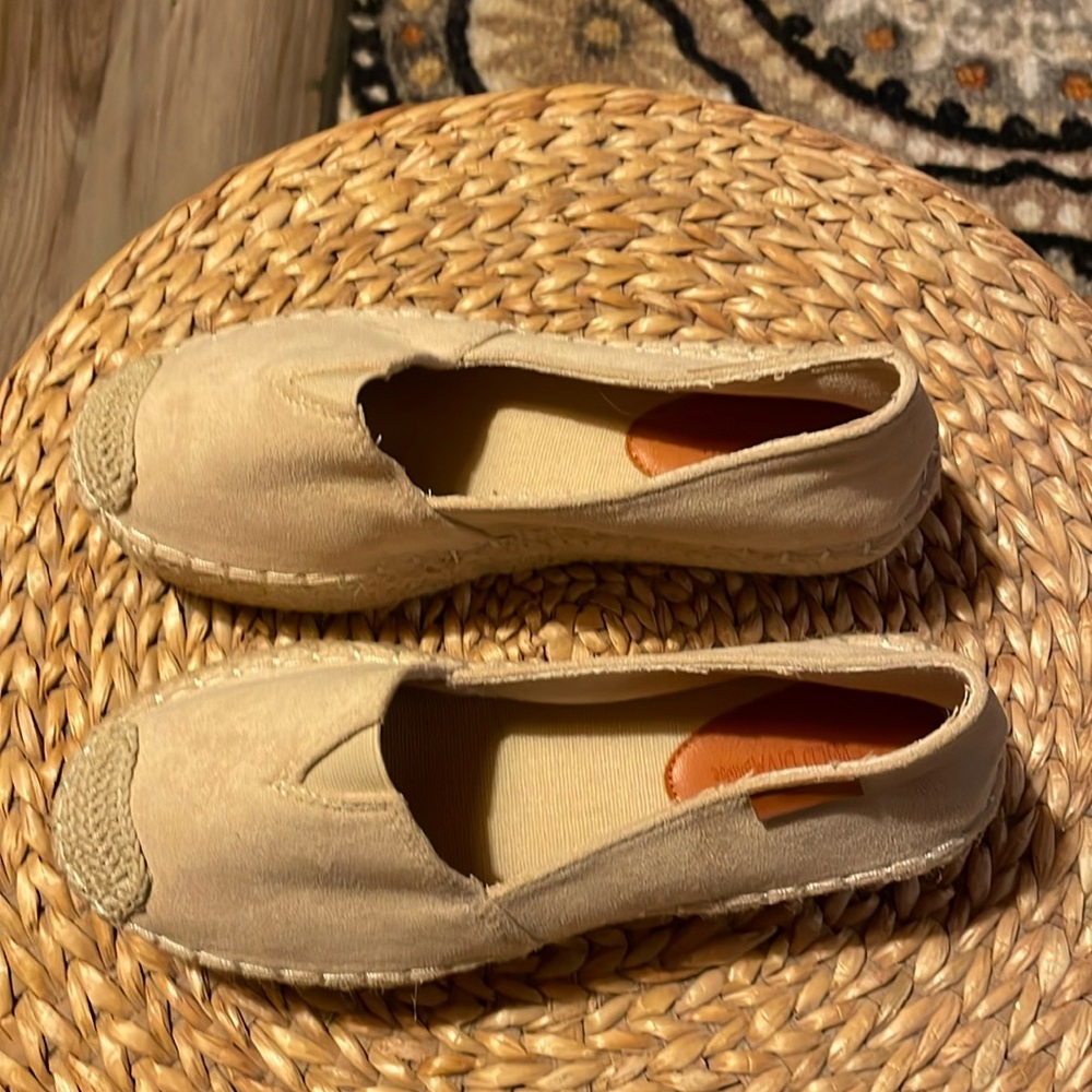 Wild Diva slip on suede Tom’s style shoe, Size 5, tan/cream, excellent condition